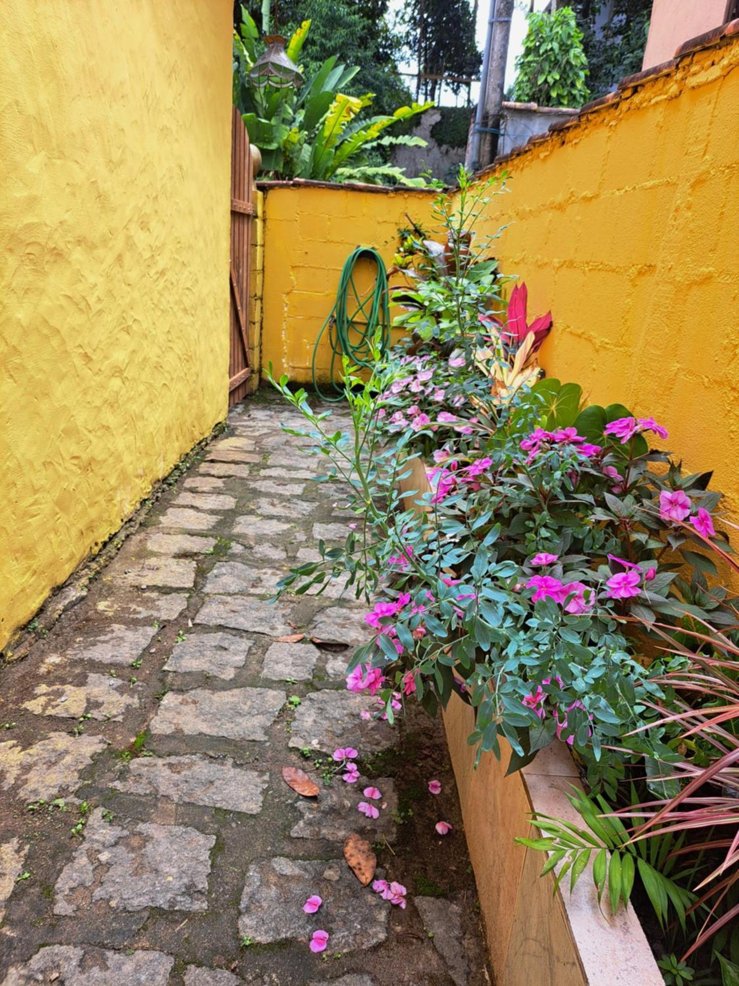 Casa Ilhabela Entre A Praia Grande & Juliao Ngoại thất bức ảnh